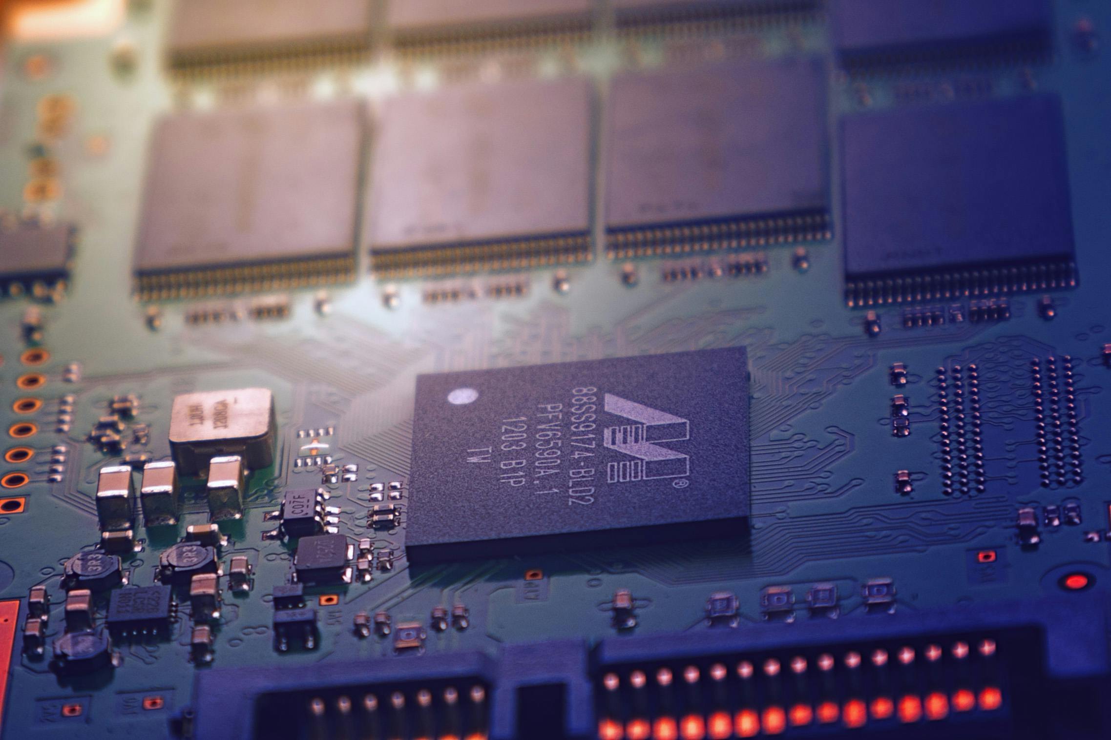 U.S. Chipmaker Yet to Confirm Shipments to China as Restrictions Ease
